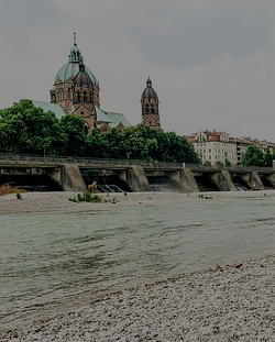 如何轰炸对方手机号